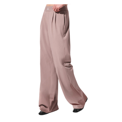 alo Women's Suit Up Trouser (Regular) - Taupe