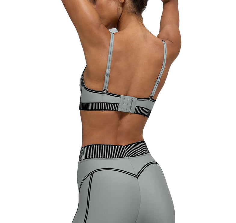 alo Women's Airlift Line Up Bra Lunar Grey