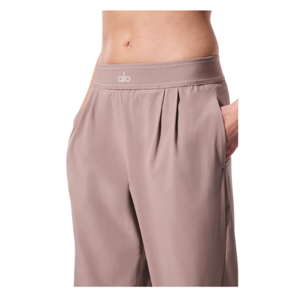 alo Women's Suit Up Trouser (Regular) - Taupe