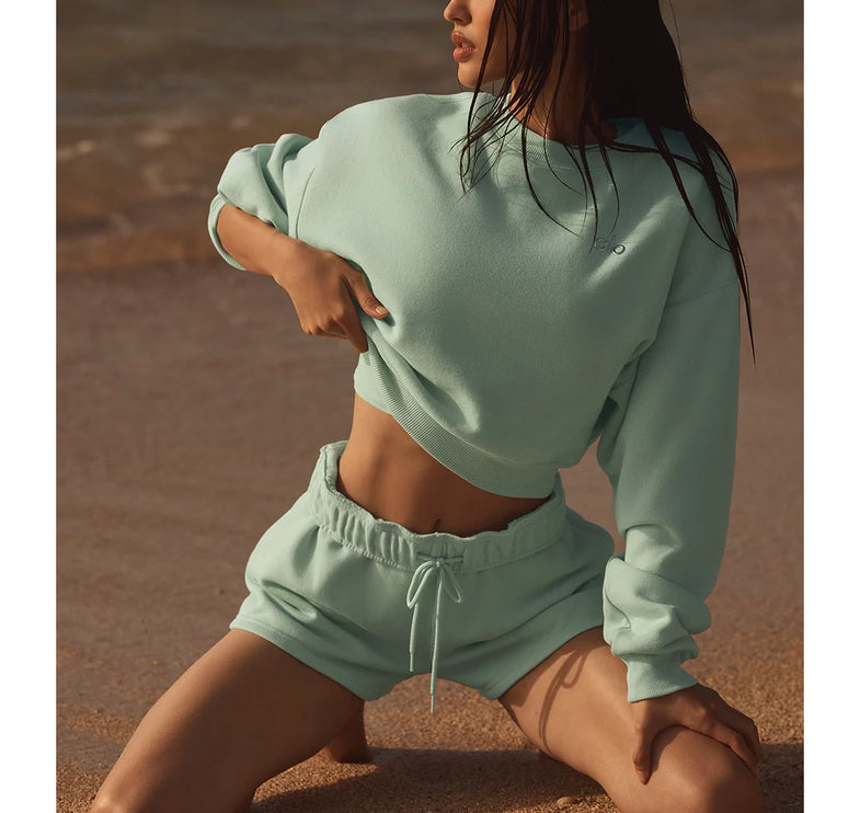 alo Women's Cropped Accolade Crewneck Spearmint