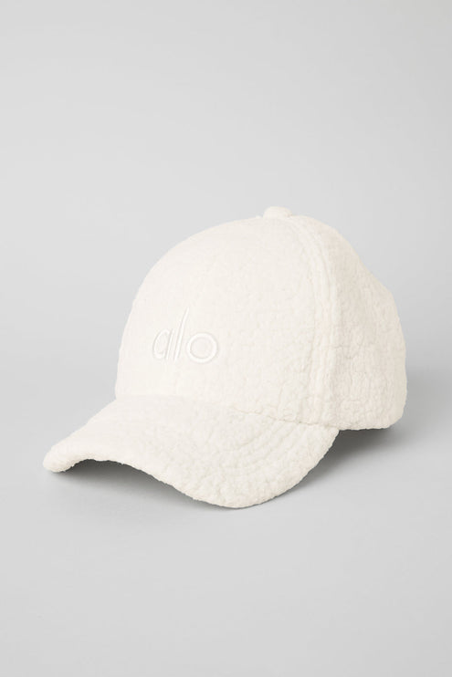 alo Women's Micro Sherpa Off-Duty Cap - Ivory