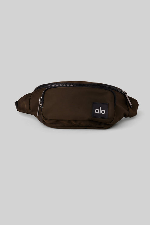 alo Women's Explorer Fanny Pack - Espresso