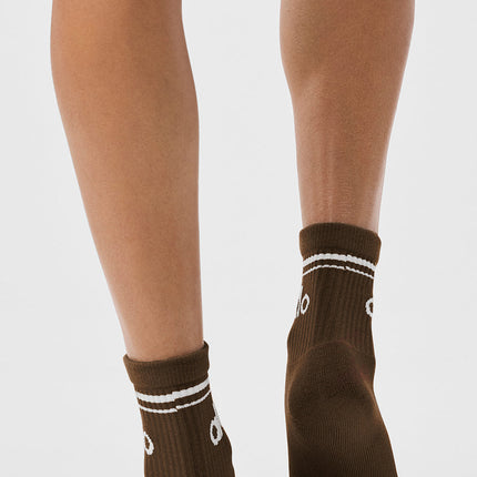 alo Men's Unisex Half-Crew Throwback Sock - Espresso/White