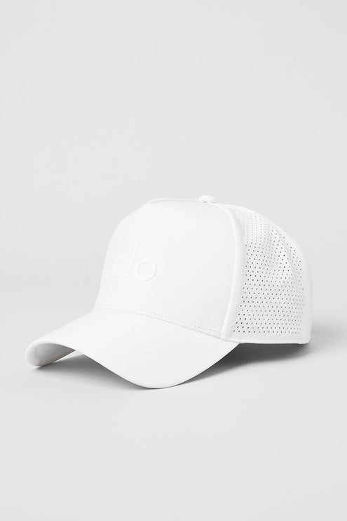 alo Women's Performance District Trucker Hat - White