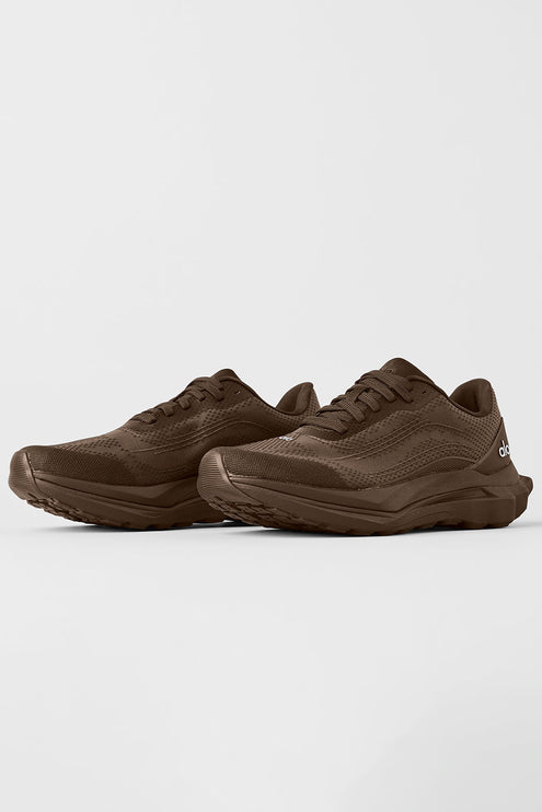 alo Shoes Alo Runner - Espresso