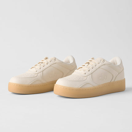 alo Shoes Alo Recovery Mode Sneaker - Clay