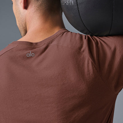 alo Men's Triumph Raglan Tee - Chestnut