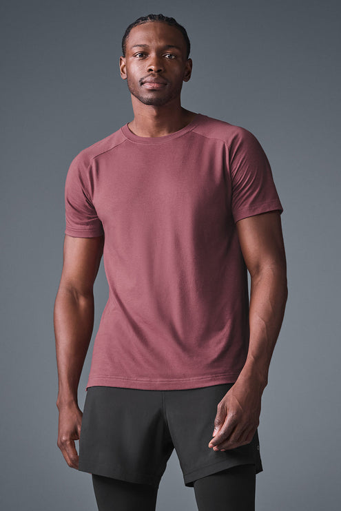 alo Men's Triumph Raglan Tee - Burgundy Truffle