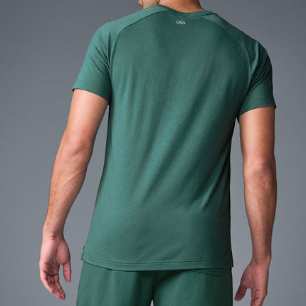alo Men's Triumph Raglan Tee - Winter Ivy