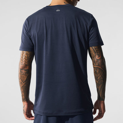 alo Men's Conquer Reform Crewneck Short Sleeve - Navy