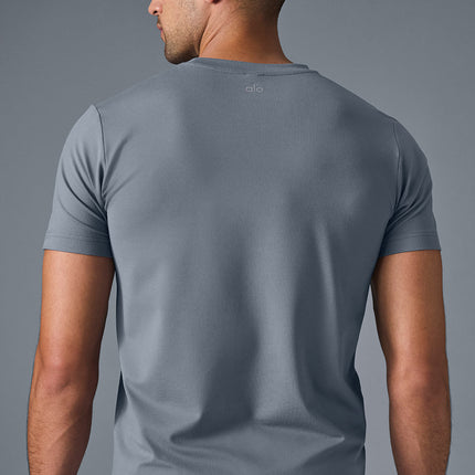 alo Men's Conquer Reform Crewneck Short Sleeve - Steel Grey