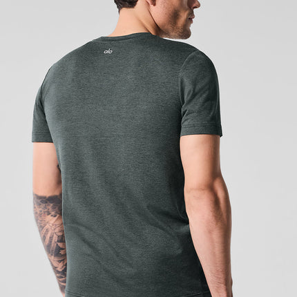 alo Men's Conquer Reform Crewneck Short Sleeve - Charcoal Green Heather