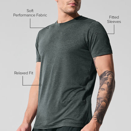 alo Men's Conquer Reform Crewneck Short Sleeve - Charcoal Green Heather