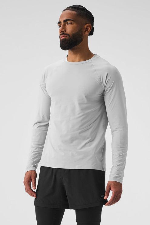 alo Men's Idol Long Sleeve Performance Tee - Titanium