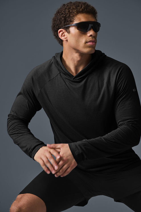 alo Men's Core Hooded Runner - Black