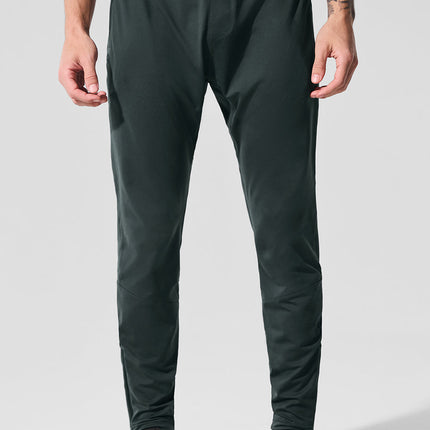 alo Men's Conquer React Performance Pant - Charcoal Green