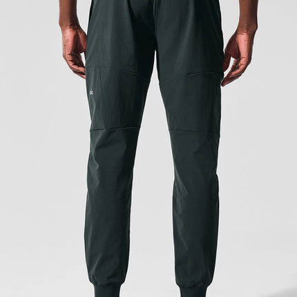 alo Men's Co-Op Pant - Charcoal Green
