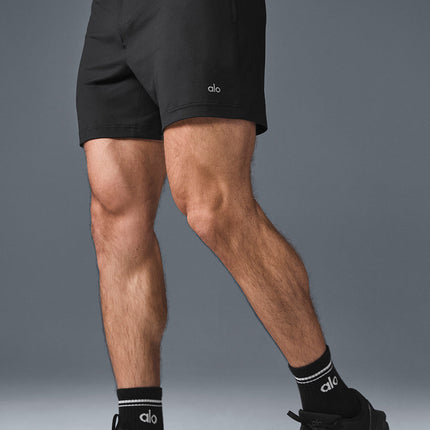 alo Men's 7" Conquer React Performance Short - Black