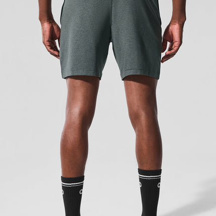 alo Men's 7" Conquer React Performance Short - Charcoal Green Heather