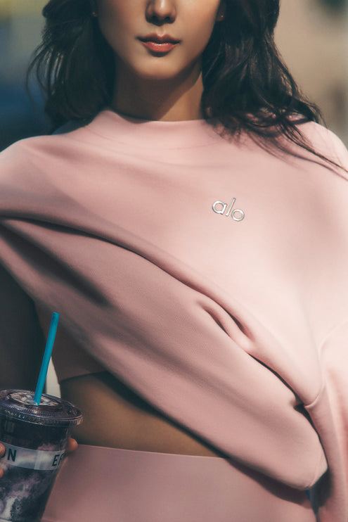 alo Women's Accolade Crew Neck Pullover Pink Quartz