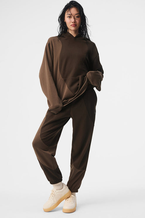 alo Women's Make Waves Sweatpant - Espresso Tonal