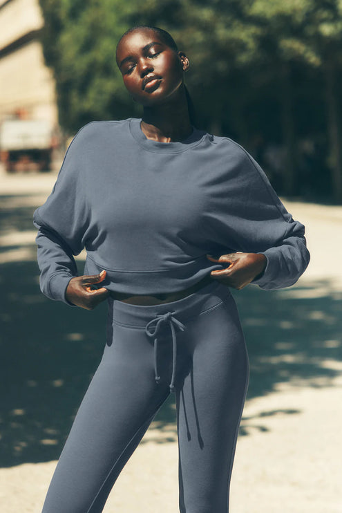 alo Women's Cropped Sway Crew Neck Pullover Bluestone