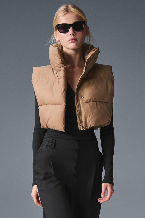 alo Women's Cropped Gold Rush Puffer Vest - Toasted Almond