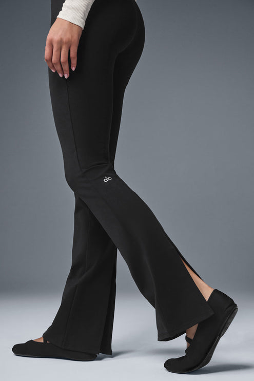 alo Women's Airbrush High-Waist Kick-Back Legging - Black