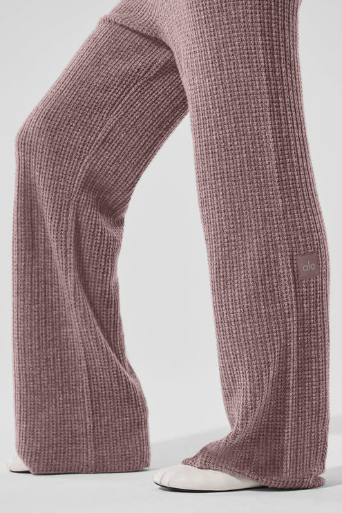 alo Women's Cashmere High-Waist Plush Waffle Pant - Mushroom Heather