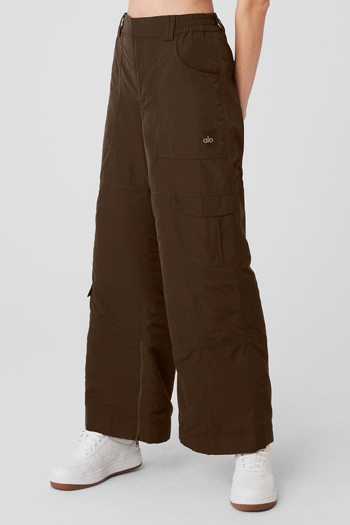 alo Women's High-Waist Ski-Moto Puffer Pant - Espresso