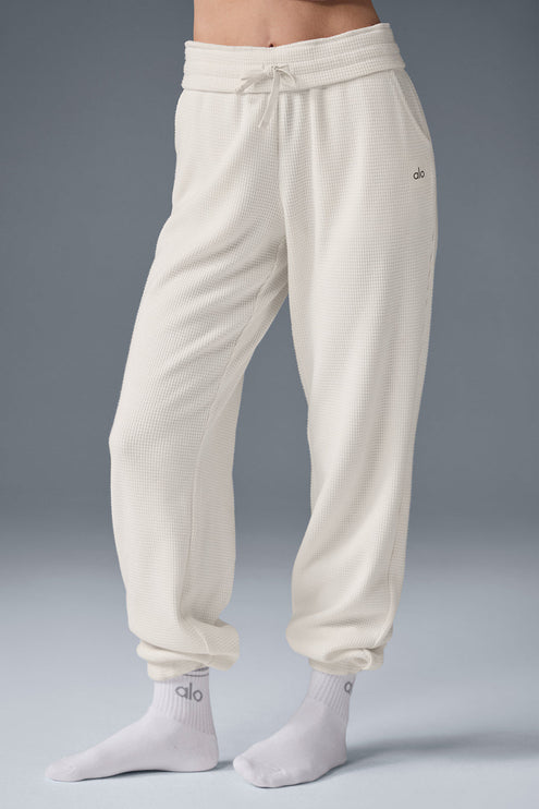 alo Women's Waffle Weekend Escape Jogger - Ivory