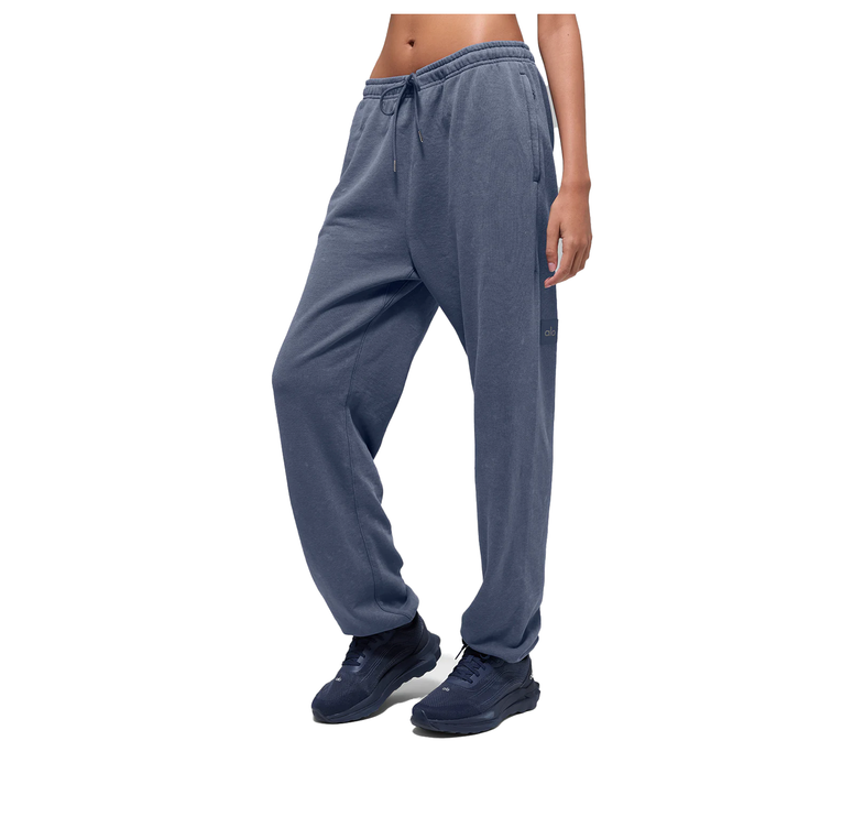 alo Women's Chill Vintage Wash Sweatpant Bluestone Wash