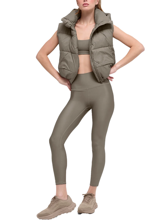 alo Women's Gold Rush Puffer Vest Light Cocoa