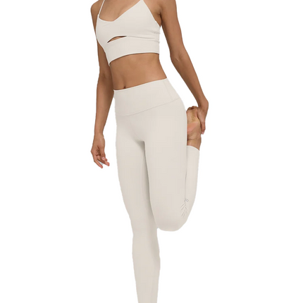 alo Women's Alosoft Highlight Bra Bone