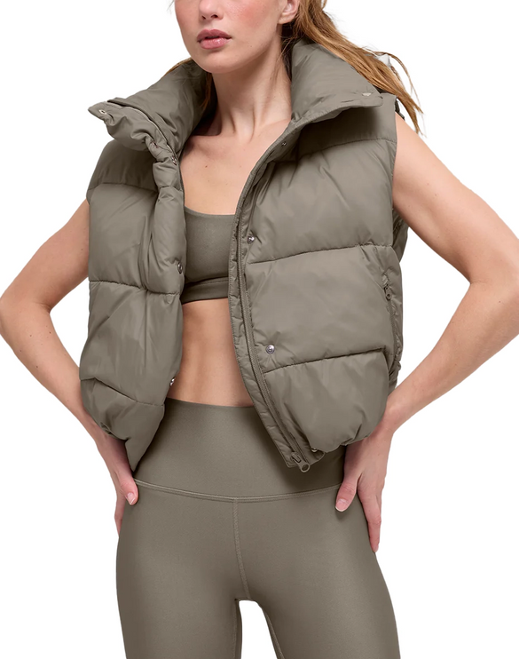 alo Women's Gold Rush Puffer Vest Light Cocoa