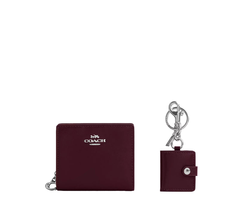 Coach Women's Boxed Snap Wallet And Picture Frame Bag Charm Smooth Leather/Silver