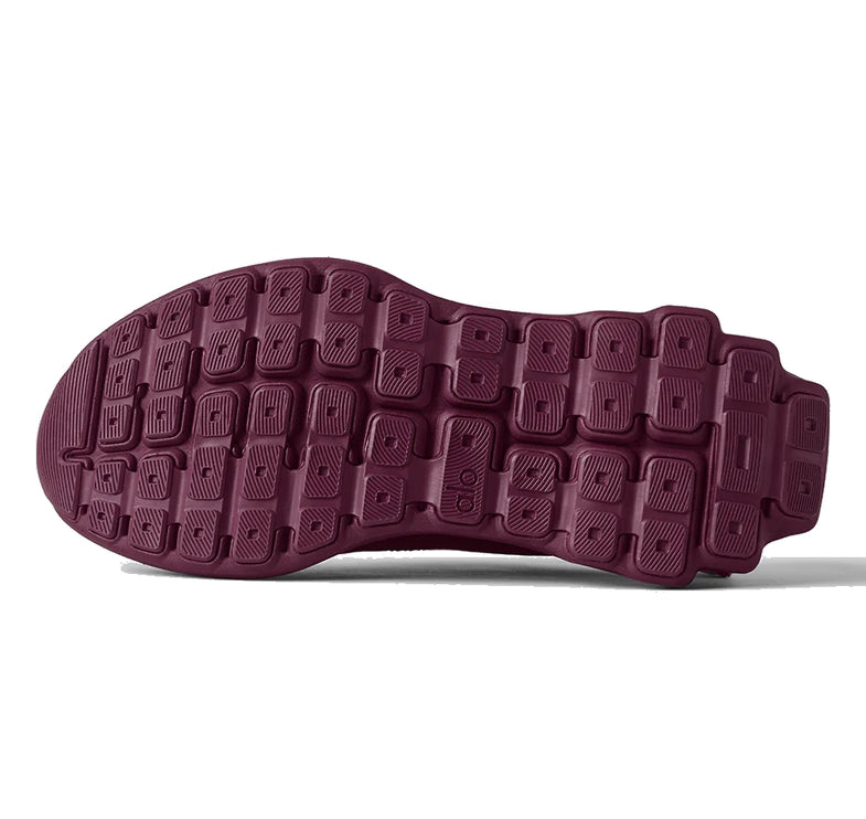 alo Unisex Runner Sneaker Burgundy