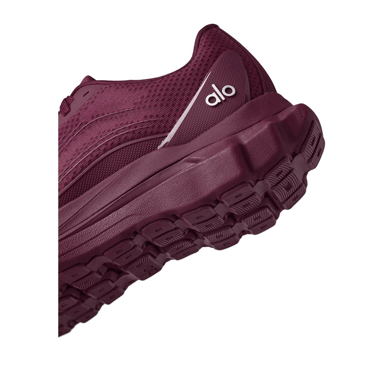 alo Unisex Runner Sneaker Burgundy
