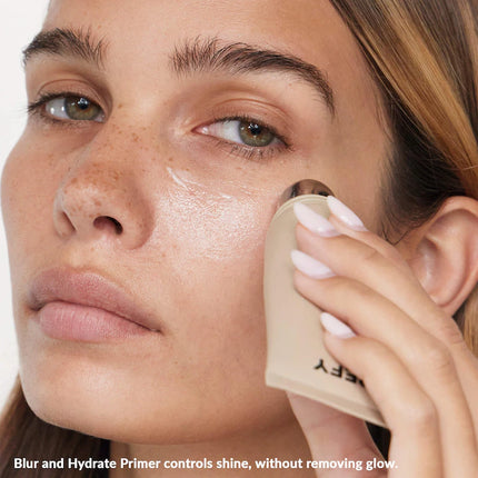 REFY Mini Blur and Hydrate Oil-Control Face Primer with Hyaluronic Acid - Hemen Kargoda