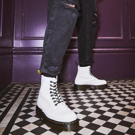 Dr. Martens Women's 1460 Pascal Bex Pisa Leather Lace Up Boots White - Özel İndirim - Hemen Kargoda